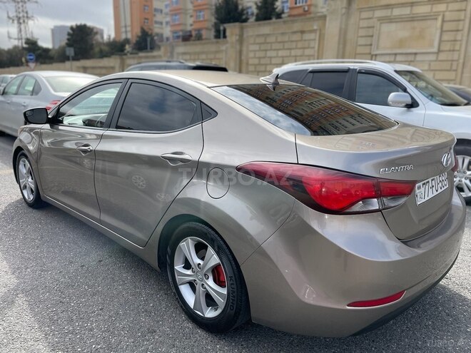 Hyundai Elantra 2014, 175,418 km - 1.8 l - Bakı