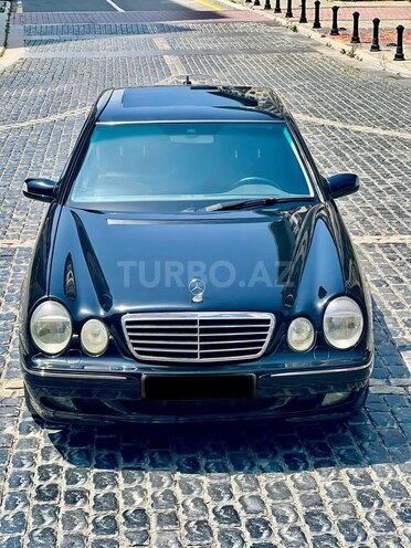 Mercedes E 220 d 2000, 329,000 km - 2.2 л - Bakı