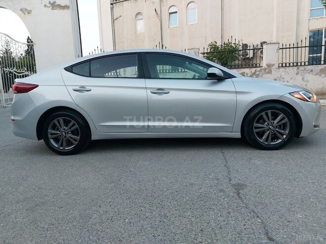Hyundai Elantra 2017, 100,000 km - 2.0 l - Bakı