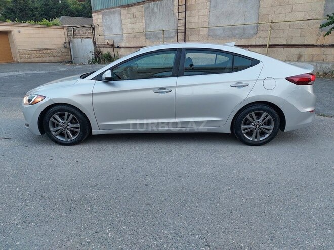 Hyundai Elantra 2017, 100,000 km - 2.0 l - Bakı