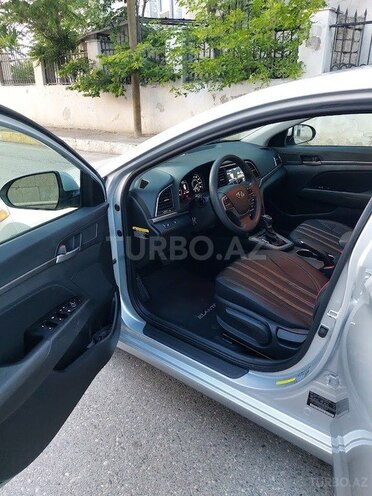 Hyundai Elantra 2017, 100,000 km - 2.0 l - Bakı