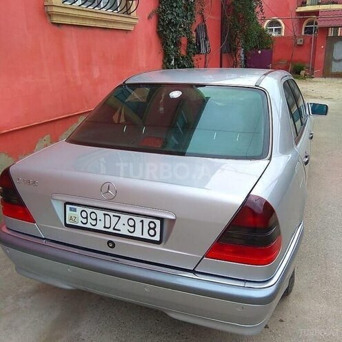 Mercedes C 180 2000, 398,741 km - 1.8 l - Ucar