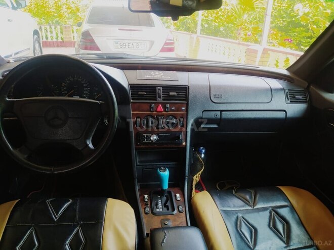 Mercedes C 200 1995, 250,000 km - 2.0 л - Cəlilabad
