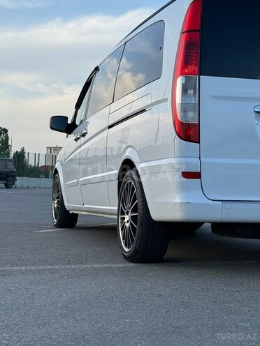 Mercedes V 220 2011, 244,000 km - 2.2 л - Bakı