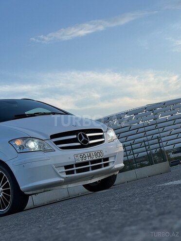 Mercedes V 220 2011, 244,000 km - 2.2 л - Bakı