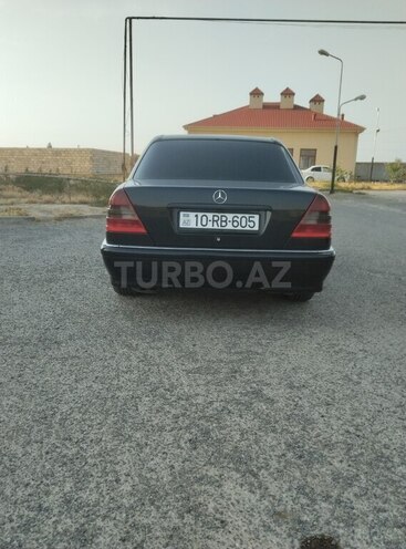 Mercedes C 220 1995, 423,000 km - 2.2 l - Bakı