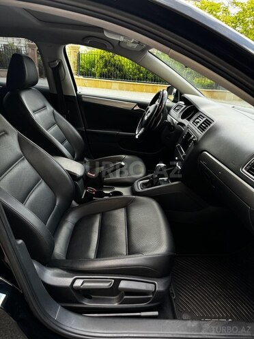 Volkswagen Jetta 2017, 120,000 km - 1.4 l - Bakı