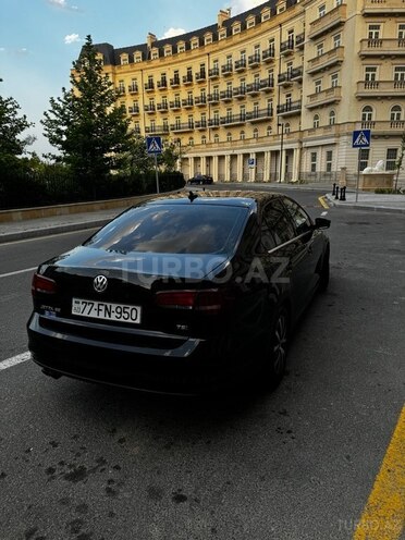 Volkswagen Jetta 2017, 120,000 km - 1.4 l - Bakı