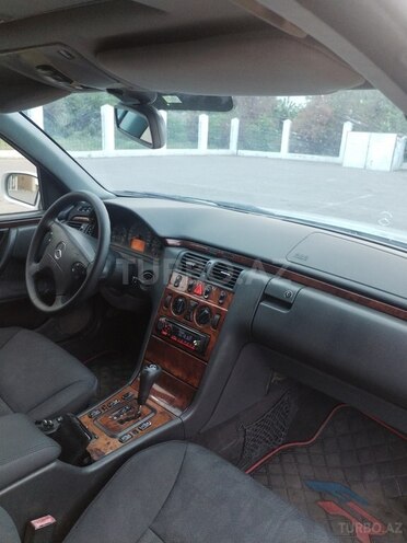 Mercedes E 320 2000, 350,000 km - 3.2 l - Bərdə
