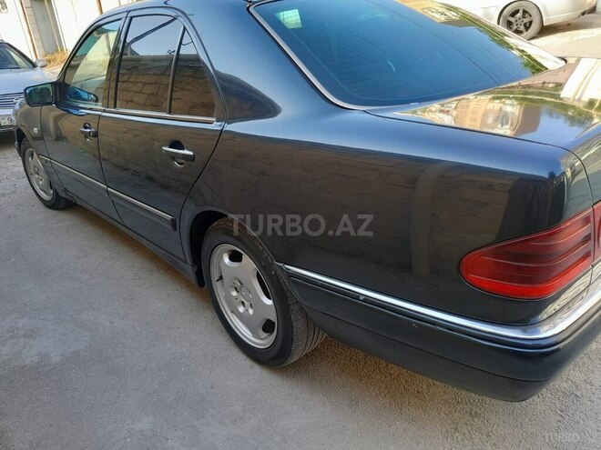 Mercedes E 220 d 1999, 465,140 km - 2.2 л - Bakı