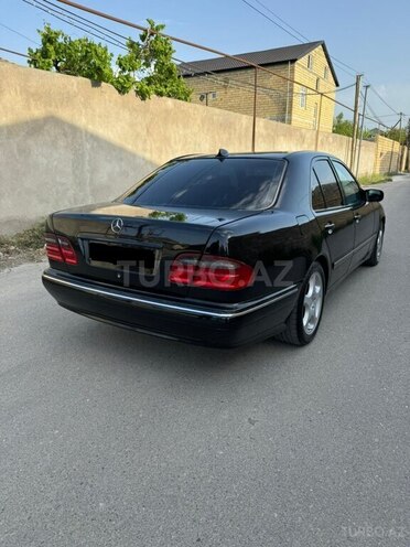 Mercedes E 240 1999, 235,437 km - 2.4 l - Bakı