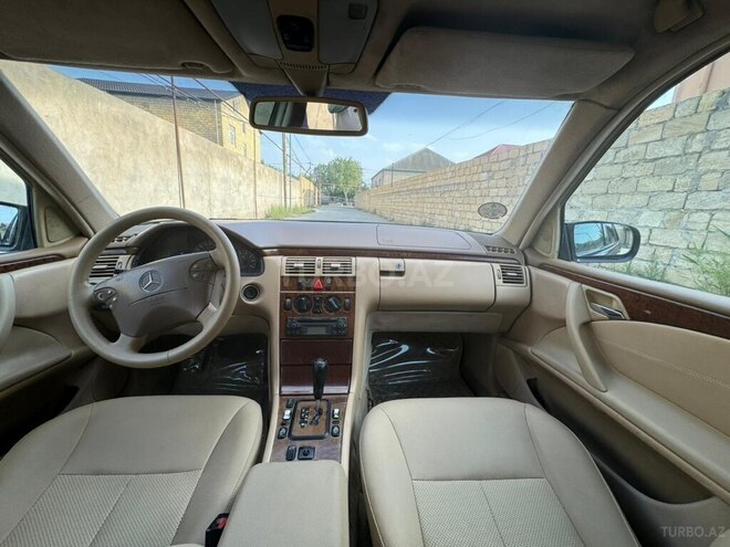 Mercedes E 240 1999, 235,437 km - 2.4 l - Bakı