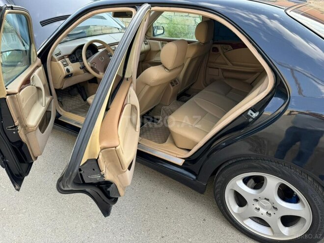 Mercedes E 240 1999, 235,437 km - 2.4 l - Bakı