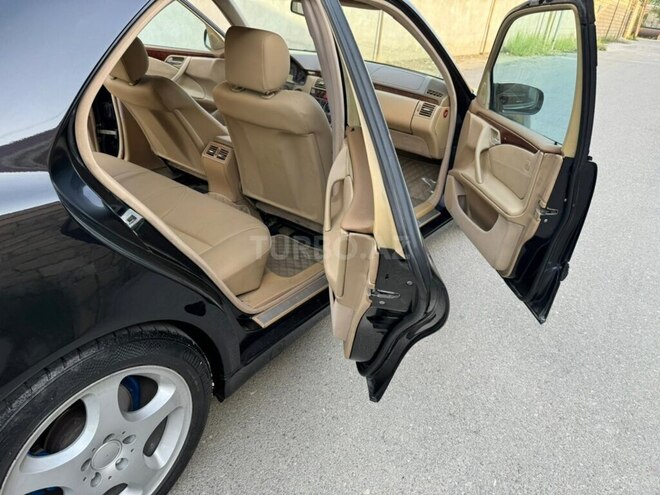 Mercedes E 240 1999, 235,437 km - 2.4 l - Bakı