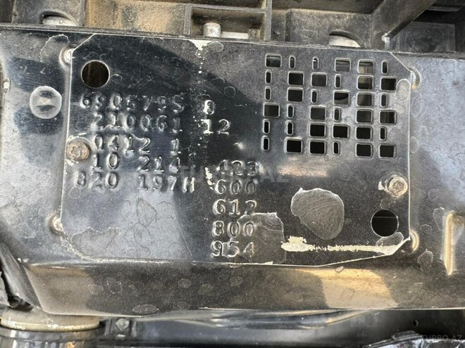 Mercedes E 240 1999, 235,437 km - 2.4 l - Bakı