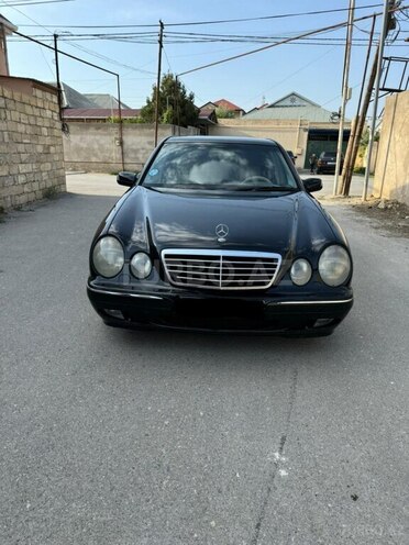 Mercedes E 240 1999, 235,437 km - 2.4 l - Bakı