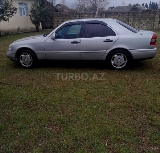 Mercedes C 180 1994, 260,000 km - 1.8 л - Astara