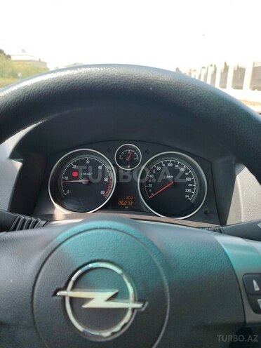 Opel Astra 2006, 267,000 km - 1.3 l - Bakı