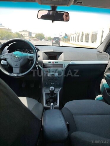 Opel Astra 2006, 267,000 km - 1.3 l - Bakı