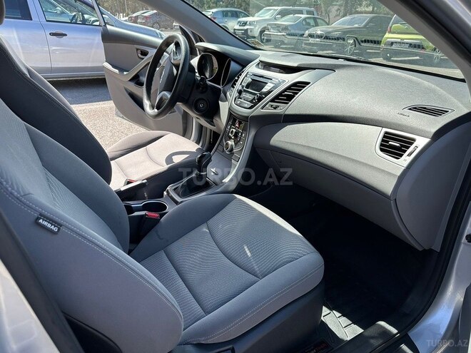 Hyundai Elantra 2015, 101,000 km - 1.8 л - Bakı