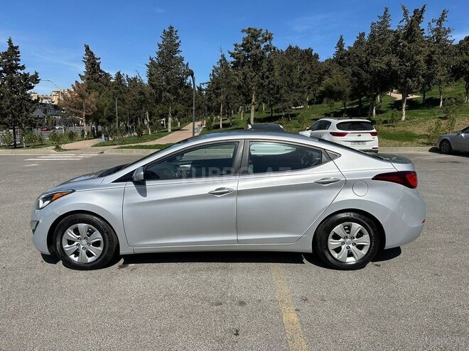Hyundai Elantra 2015, 101,000 km - 1.8 л - Bakı