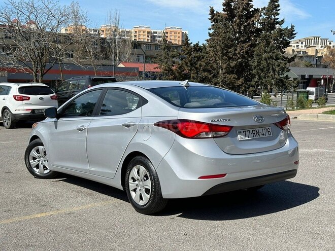 Hyundai Elantra 2015, 101,000 km - 1.8 л - Bakı