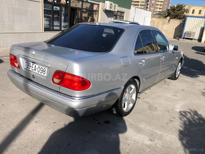 Mercedes E 230 1996, 415,000 km - 2.3 l - Bakı