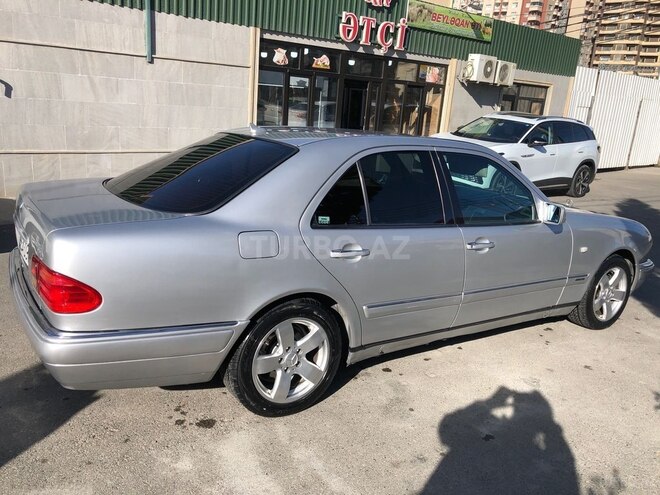 Mercedes E 230 1996, 415,000 km - 2.3 l - Bakı