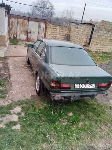 BMW 520 1989, 199,999 km - 2.0 l - Quba