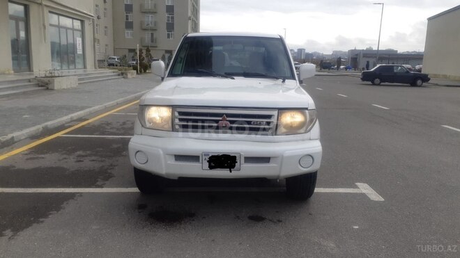 Mitsubishi Pajero io 1999, 33,000 km - 1.8 л - Bakı