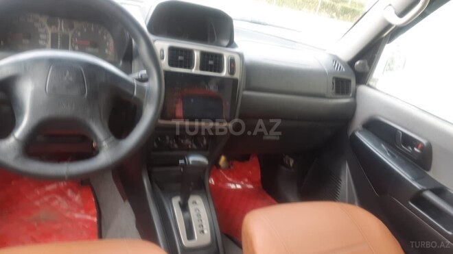 Mitsubishi Pajero io 1999, 33,000 km - 1.8 л - Bakı