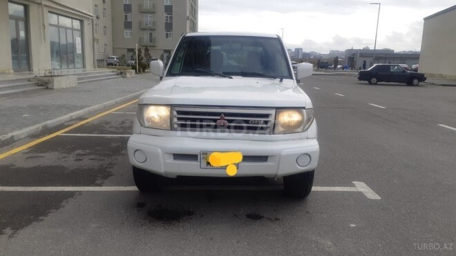 Mitsubishi Pajero io 1999, 33,000 km - 1.8 л - Bakı