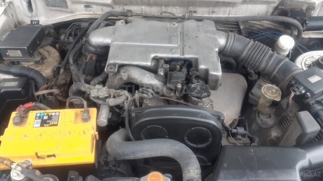Mitsubishi Pajero io 1999, 33,000 km - 1.8 л - Bakı
