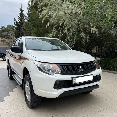 Mitsubishi L200 2016, 130,000 km - 2.5 l - Bakı