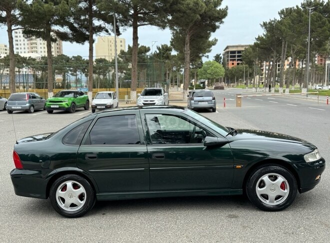 Opel Vectra 2000, 350,000 km - 1.6 l - Sumqayıt