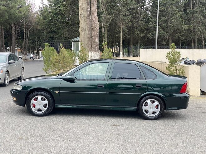 Opel Vectra 2000, 350,000 km - 1.6 l - Sumqayıt
