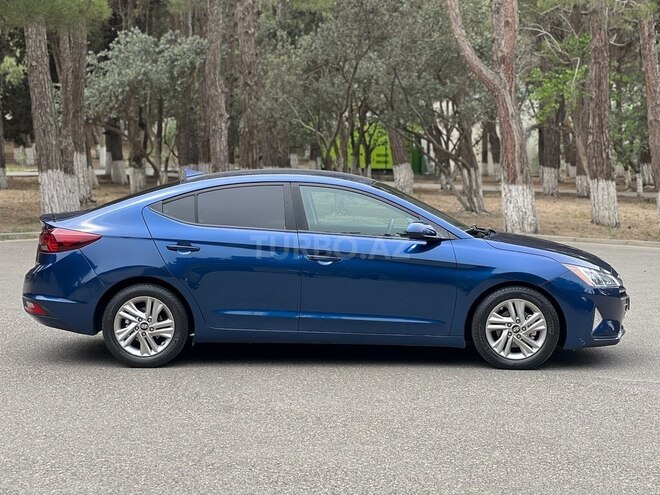 Hyundai Elantra 2019, 132,000 km - 2.0 l - Bakı
