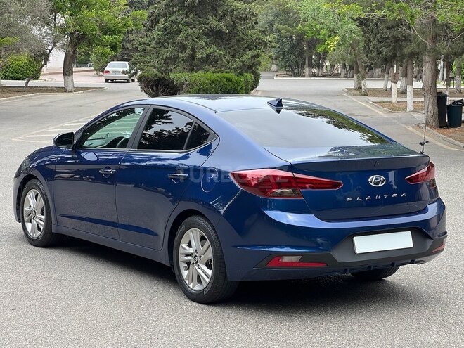 Hyundai Elantra 2019, 132,000 km - 2.0 l - Bakı
