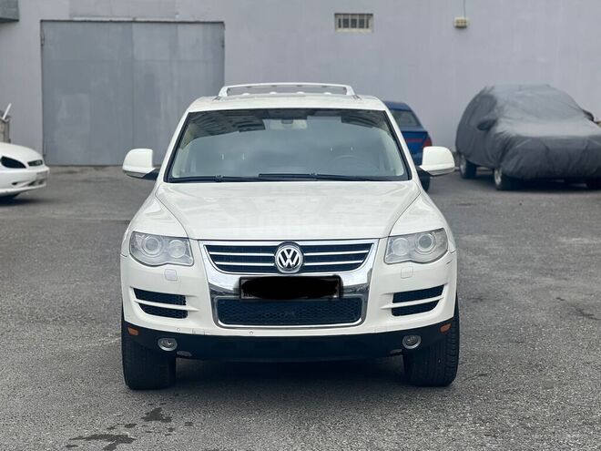 Volkswagen Touareg 2009, 196,000 km - 4.2 л - Bakı