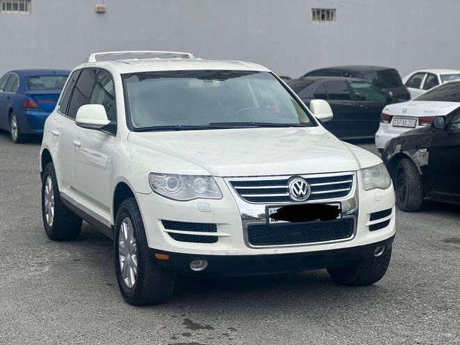 Volkswagen Touareg 2009, 196,000 km - 4.2 л - Bakı