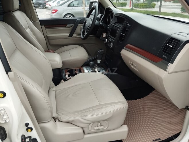Mitsubishi Pajero 2007, 304,000 km - 3.2 л - Bakı