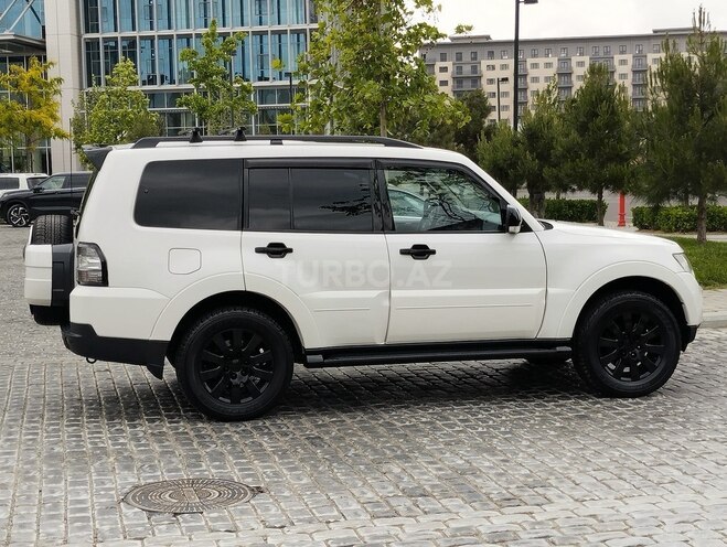 Mitsubishi Pajero 2007, 304,000 km - 3.2 л - Bakı