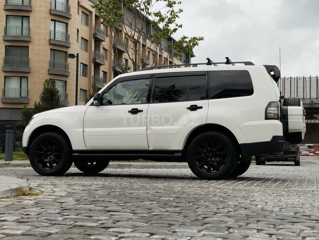 Mitsubishi Pajero 2007, 304,000 km - 3.2 л - Bakı