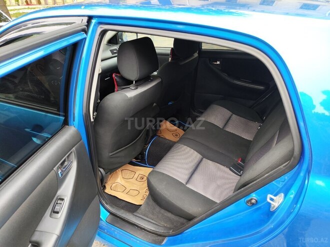 Toyota Corolla 2006, 131,000 km - 1.4 l - Bakı