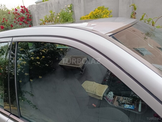Mercedes E 240 1999, 268,000 km - 2.6 л - Xırdalan