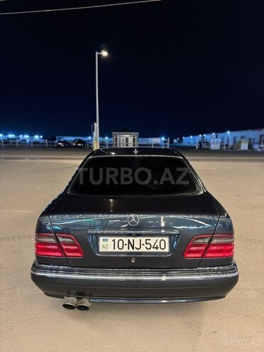 Mercedes E 240 2000, 335,000 km - 2.4 l - Bakı