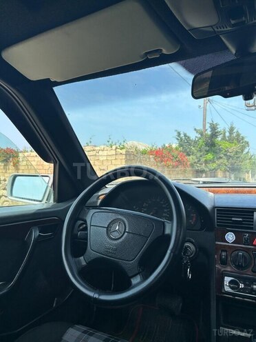 Mercedes C 250 1996, 698,000 km - 2.5 l - Xırdalan