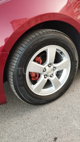 Chevrolet Cruze 2011, 145,300 km - 1.4 л - Qax