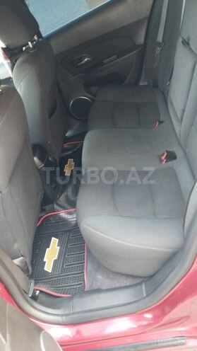 Chevrolet Cruze 2011, 145,300 km - 1.4 л - Qax