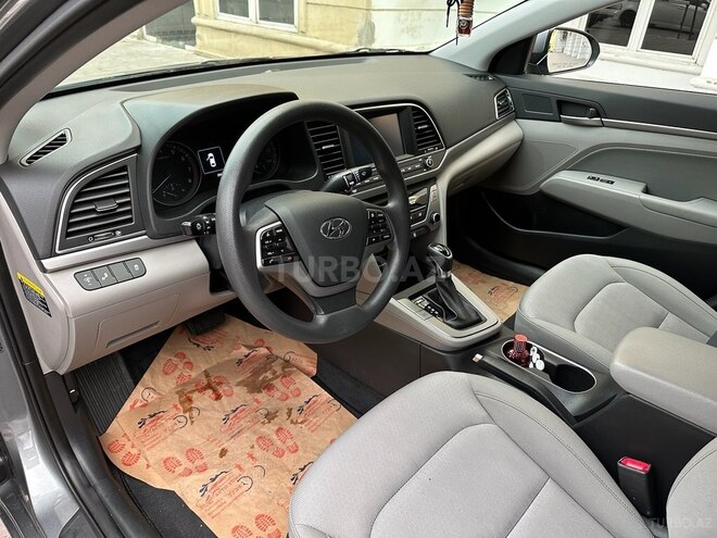 Hyundai Elantra 2018, 26,500 km - 2.0 l - Bakı